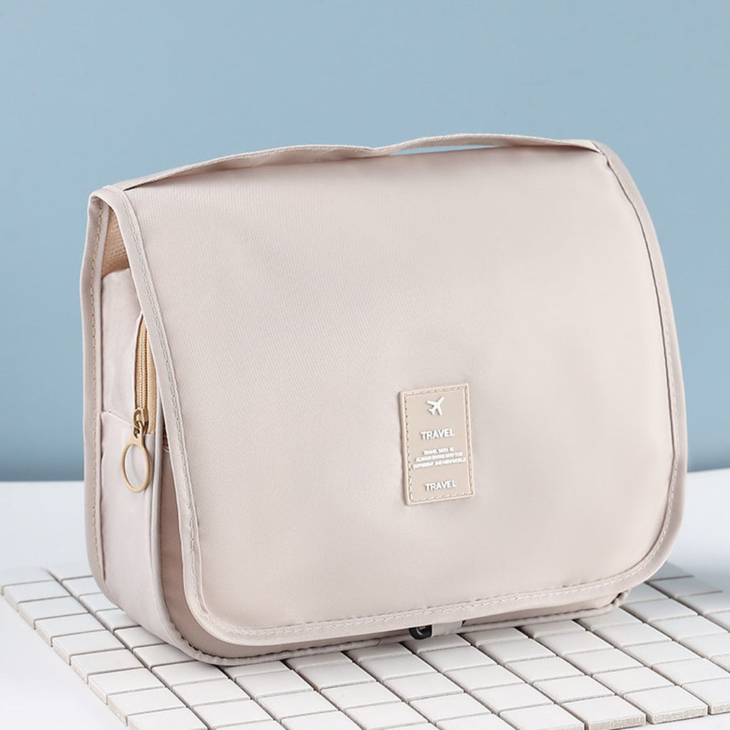 Wet and Dry Separation Hanging Toiletry Bag